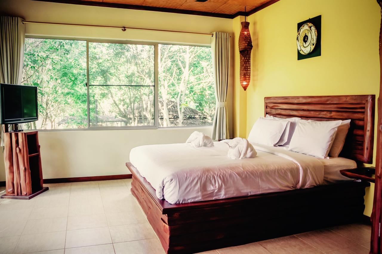 Singha Rubber Tree Hotel ไทรโยค ภายนอก รูปภาพ