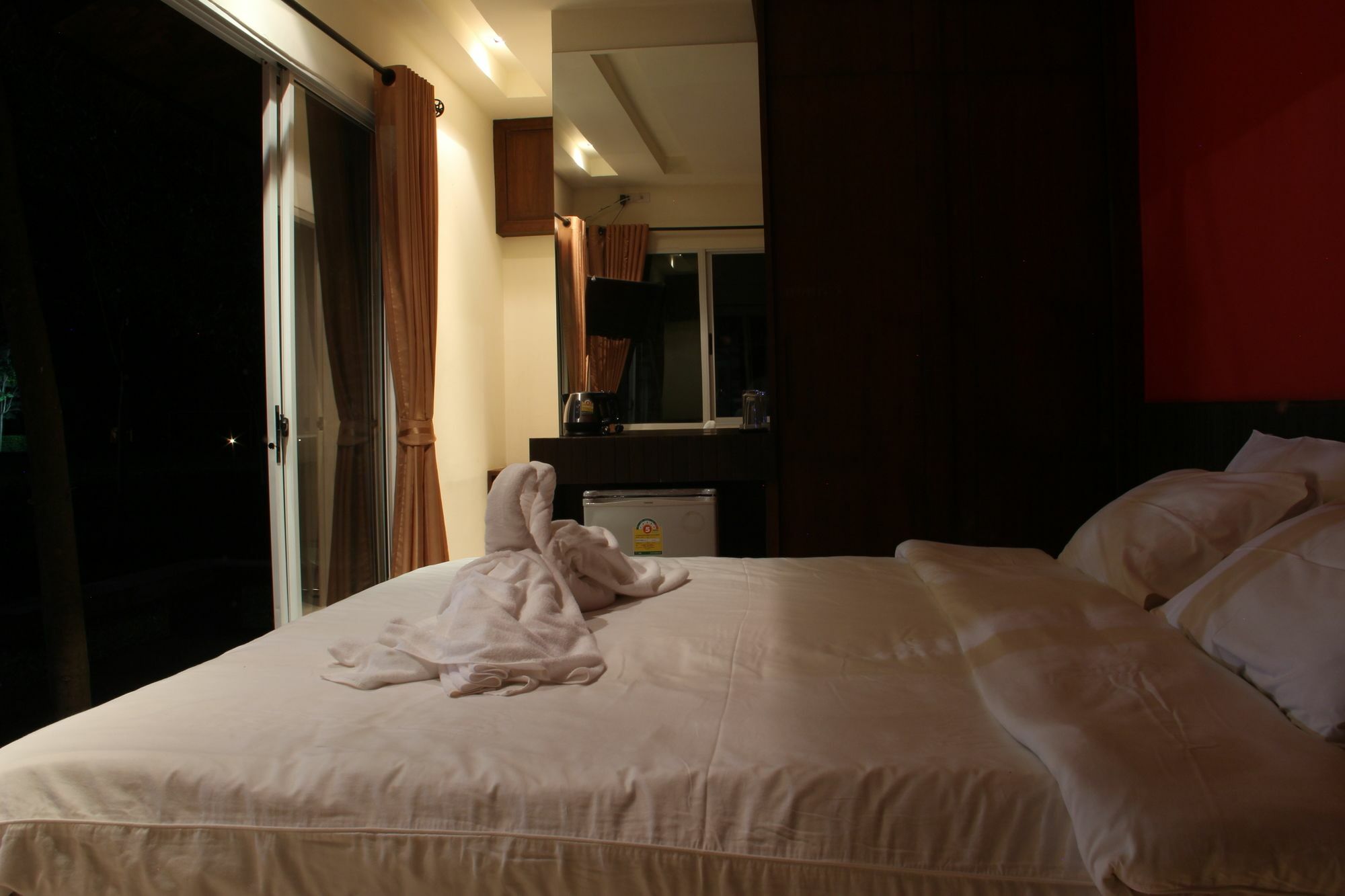 Singha Rubber Tree Hotel ไทรโยค ภายนอก รูปภาพ